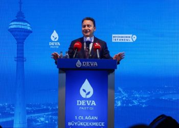 Babacan: ‘Ülkeyi o eski karne günlerine döndürüyorlar’