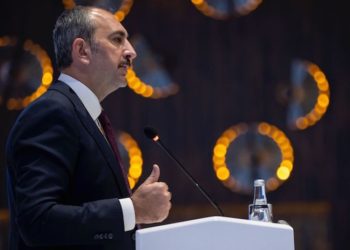 Bakan Gül: Ötekileştiren devlet hukuk devleti olamaz