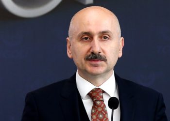 Bakan Karaismailoğlu'ndan 'Kanal İstanbul' açıklaması: Hem zaman alacak, hem de maliyetli bir iş