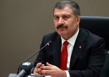 Bakan Koca'dan 12 yaş altına aşı ve 3. doz Biontech'le ilgili açıklama