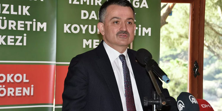 Bakan Pakdemirli: Süt fiyatlarıyla ilgili çalışmalarımız hazır