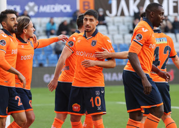 Başakşehir, Emre Belözoğlu yönetiminde seriyi 5 maça çıkardı