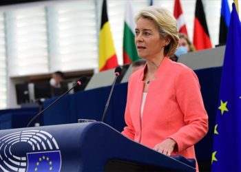 Belarus krizi | AB harekete geçti: Belaruslu yetkililere yönelik yaptırımları genişletme çağrısı