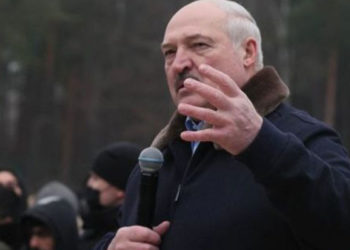 Belarus lideri Lukaşenko'dan Polonya sınırındaki göçmenlere: Batı'ya gitmek istiyorsanız, sizi tutmayız