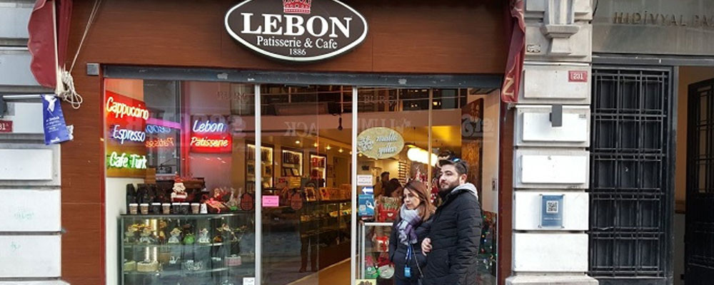 Beyoğlu kültürünün son temsilcilerinden Burç Lebon Pastanesi kepenklerini indiriyor