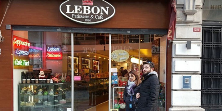 Beyoğlu kültürünün son temsilcilerinden Burç Lebon Pastanesi kepenklerini indiriyor
