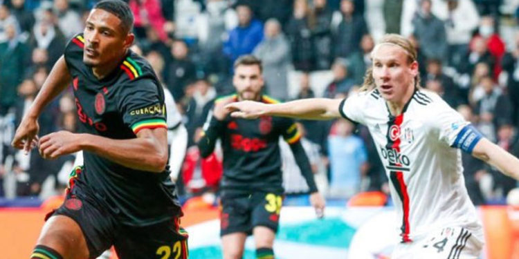 Beşiktaş'ın Ajax mağlubiyeti Hollanda medyasında nasıl yer buldu?