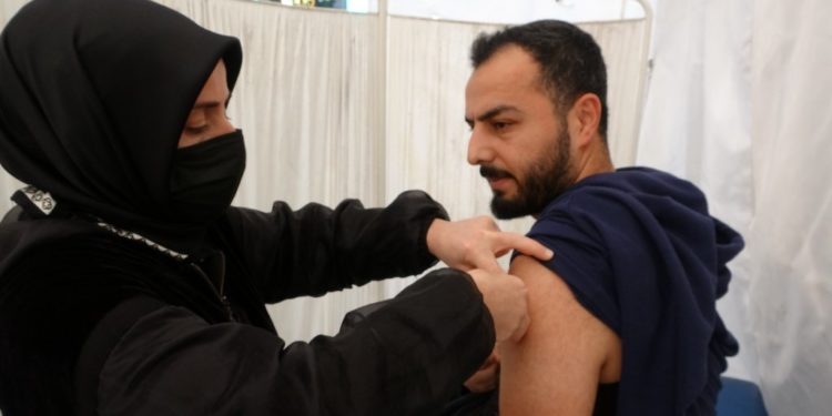 Bingöl İl Sağlık Müdürü Gündoğdu: Covid-19’a bağlı ölümlerin yüzde 96’sı aşısız