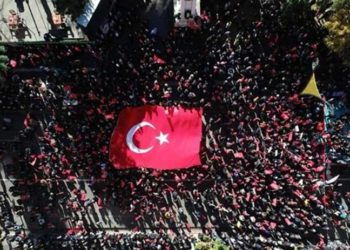 Bingöl’de valilik destekli mitingde Türkkan’a tehdit: Dua etsin geç duyuldu yoksa sağ çıkamazdı