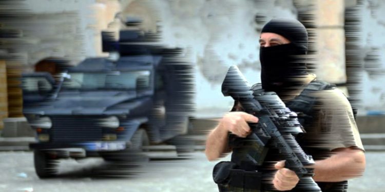 Bitlis'te 13 köy ve mezralarında 'ikinci bir emre kadar' sokağa çıkma yasağı