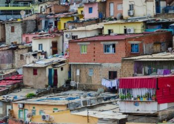 Bloomberg: Gelir adaletsizliği artıyor, yoksullar artık daha yoksul