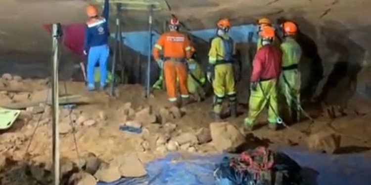 Brezilya'da bir mağaranın çökmesi sonucu 9 kişi hayatını kaybetti