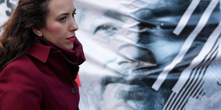 Britanya, geri adım attı Assange'ın hapiste evlenmesine izin verdi