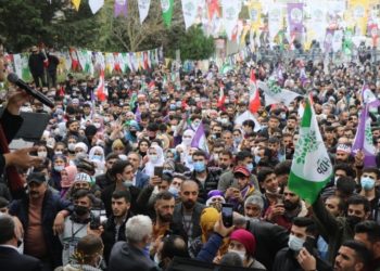 Buldan: Biz bu ülkeyi yönetmeye geliyoruz