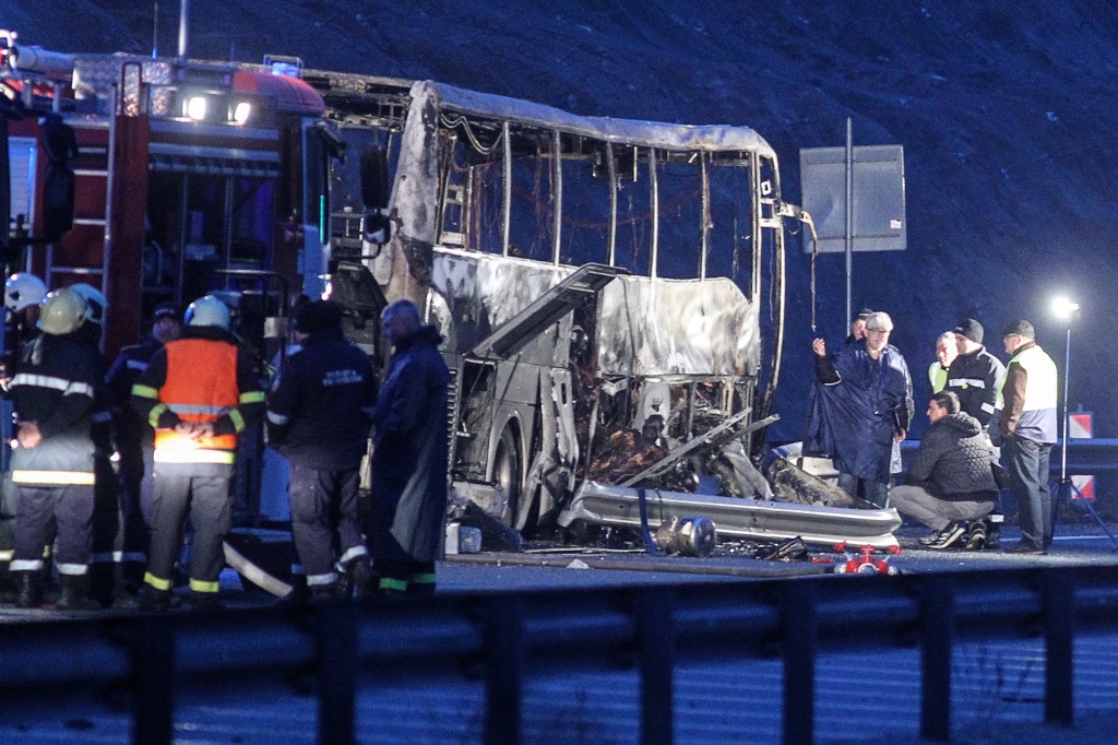 Bulgaristan’da otobüs faciası: 12’si çocuk 46 kişi yanarak öldü