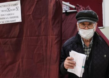 Bulgaristan seçimleri: Çifte vatandaş Türklerin çok yüksek katılımı neden tartışma konusu oldu?
