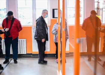 Bulgaristan'da cumhurbaşkanlığı seçiminin ikinci turu başladı; Türkiye'de de sandıklar kuruldu