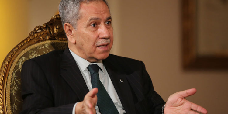 Bülent Arınç: Erdoğan’a rakip olmayacağım dedim, beni fazla zorlamasınlar