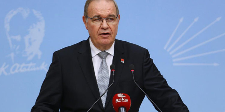 CHP Sözcüsü Öztrak: Merkez Bankası'nın faiz kararı skandaldır; kararın 5 dakika geç açıklanması bile bir soruşturma nedenidir