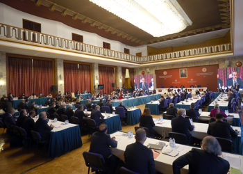 CHP'li Gürer'den Bakan Özer'e: Açıkladığınız öğretmen maaşı artık yoksulluk sınırının altında; 3600 ek gösterge bir an önce çıkarılmalı