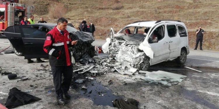 CHP'li belediye başkanı trafik kazasında hayatını kaybetti