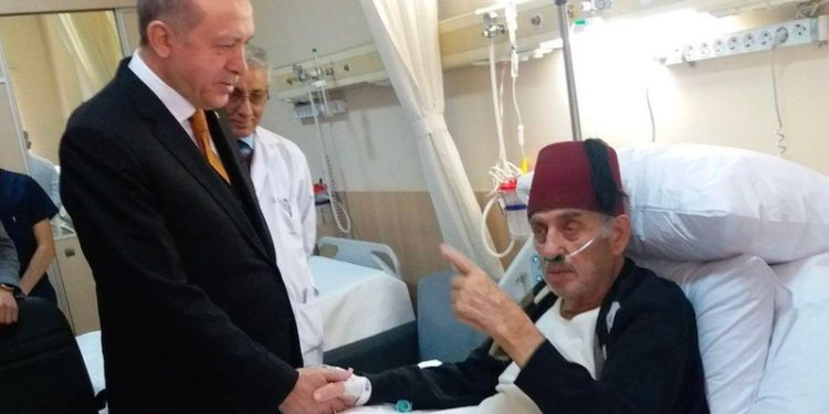 CHP'li Özel'den Erdoğan'a: Sen git Atatürk düşmanı fesli deli Kadir'i an