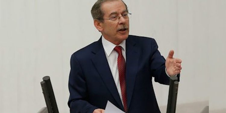 CHP'li Şener: Garantili projeler memleketi soyuyor