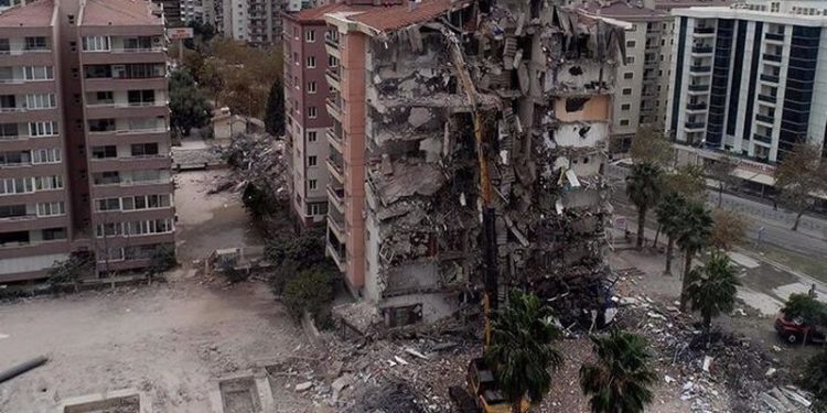 CHP'nin önergesiyle ortaya çıktı: Depreme 800 bin TL, millet bahçelerine 97 milyon TL bütçe ayırmışlar