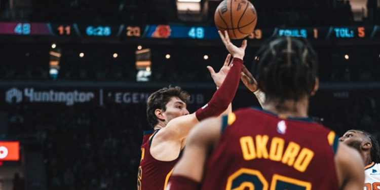 Cedi Osman'ın 23 sayısı Suns'ı durdurmaya yetmedi