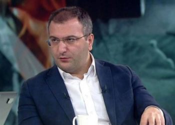 Cem Küçük: Ankara’da birileri, ‘Erdoğan gidici, bari tavır alayım’ derdindeler