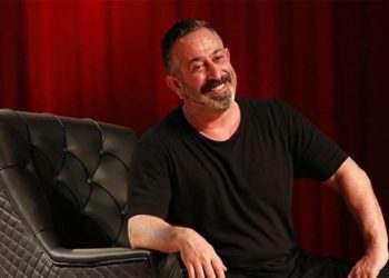 Cem Yılmaz'dan Metin Akpınar'a: Bir gün beni izlerse çok mutlu olurum