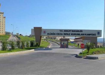 Cezaevinde tutuklu bulunan kadına, istihbarat polislerinden 'avukatın geldi' ziyareti