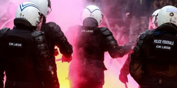 Covid-19: Avusturya'da tam kapanma, Avrupa kentlerinde önlemlere karşı gösteriler