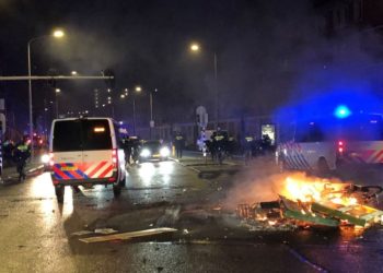 Covid: Avrupa'da yeni önlemlere karşı protestolar yayılıyor