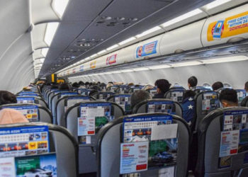 Covid'li yolcu uçağın koltuğunda ölü bulundu