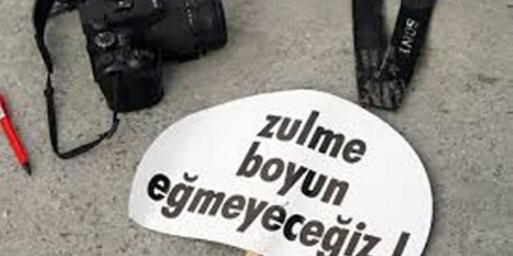 DFG, Ekim ayı Gazetecilere Yönelik Hak İhlalleri Raporu: 62 gazeteci tutuklu