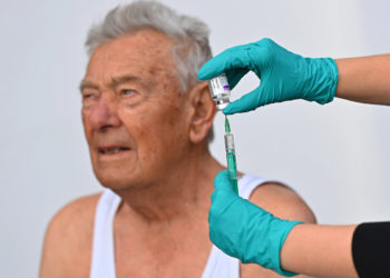 DSÖ: Bu kış Avrupa’da Covid-19’dan 500 binden fazla kişi ölebilir