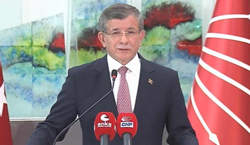 Davutoğlu: Başta TÜİK ve Merkez Bankası olmak üzere büyük bir çözülme yaşanıyor