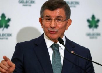 Davutoğlu: Osman Kavala 30 Kasım civarında serbest kalabilir
