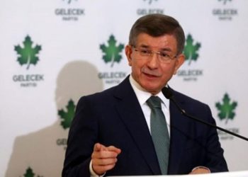 Davutoğlu'ndan Erdoğan'a: Eğer damadınızı tekrar bakan yapmayı düşünüyorsanız, yapın