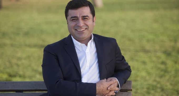 Demirtaş’tan muhalefete 7 bölgede miting çağrısı