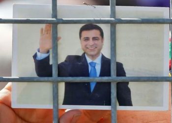 Demirtaş: Bu zihniyet düşünün ki Boji'nin b*kundan medet umar hale gelmiş