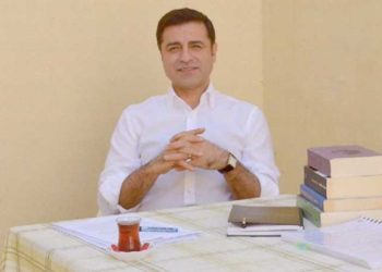 Demirtaş, Erdoğan'ın kitabı hakkında konuştu