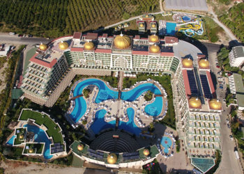 Diyanet’ten 5 yıldızlı otelde kamp: Gerekçe, ‘cami içi ve dışı görev heyecanını yükseltmek…’