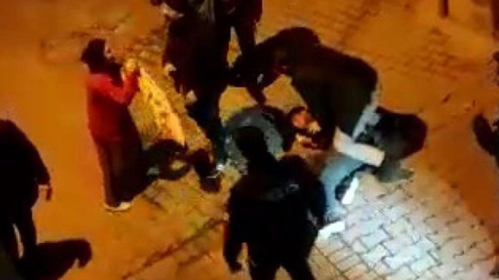 Diyarbakır’da darp edilerek gözaltına alınan genç, ‘polise mukavemet’ten tutuklandı