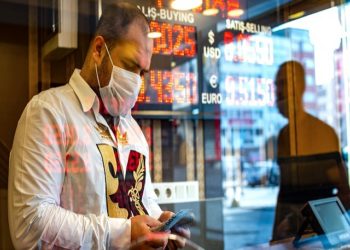 Dolar kırmızı çizginin eşiğinde