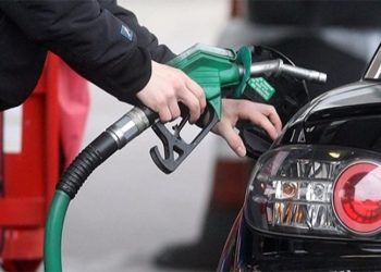 Dolarda yükseliş durmuyor, benzine yeni zam geliyor