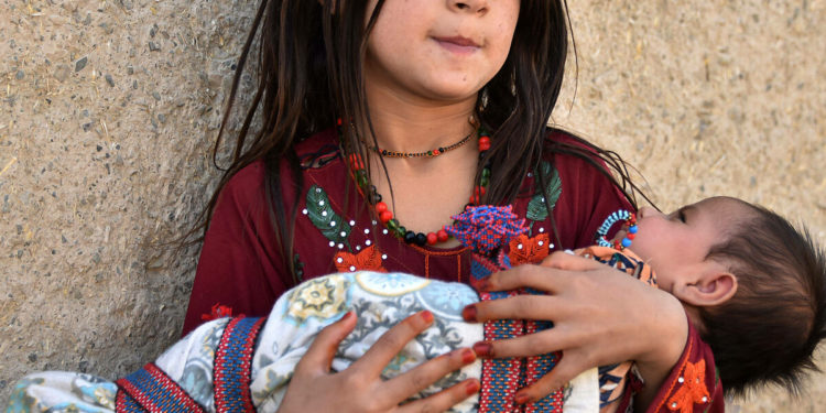 Dünya Sağlık Örgütü ve Taliban Afganistan’da ‘çocuk felci aşı kampanyası’ başlattı 