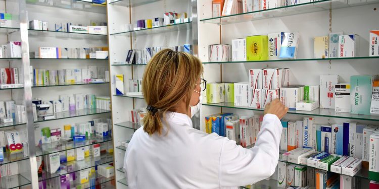 Eczacıları Birliği: 645 ilacın temininde sorun yaşanıyor