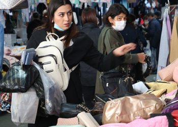 Edirne’ye alışverişe gelen Bulgar kadın: ‘Vaktim olsa her hafta geleceğim, çünkü sizin paranın değeri yok’